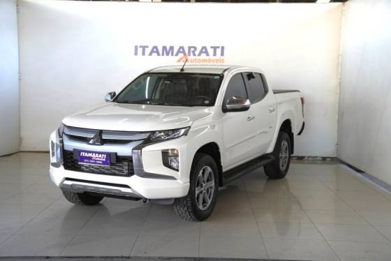 MITSUBISHI L200 TRITON 2.4 16V TURBO DIESEL SPORT HPE CD 4P 4X4 AUTOMÁTICO MITSUBISHI L200 TRITON 2.4 16V TURBO DIESEL SPORT HPE CD 4P 4X4 AUTOMÁTICO